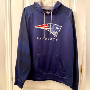 Majestic Men’s Size XL New England Patriots Blue Hoodie with Team Logo on Front